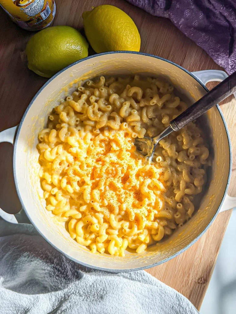 One Pot Creamy Mac and Cheese (Stovetop)